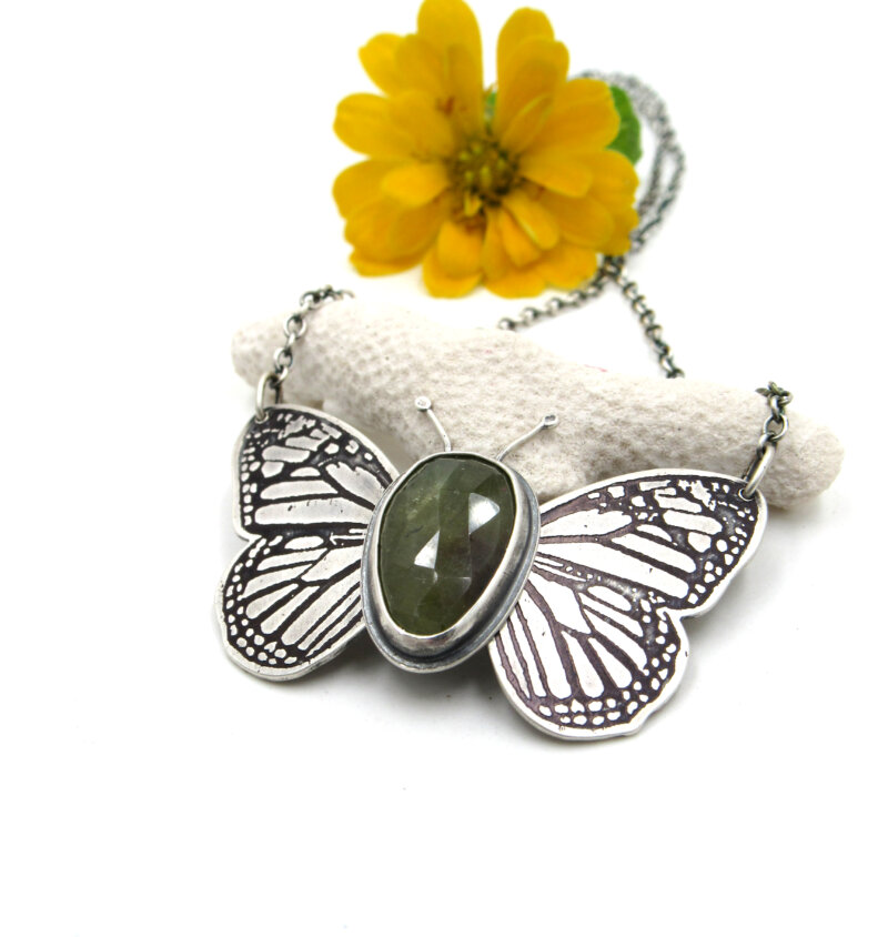 Erin (ELM) Harris | Etched and Hinged Butterfly Pendant with Bezel Set Gemstone | Friday, February 4, 2022 | 8:00 am until 4:30 pm and 6:00 pm until 8:00 pm