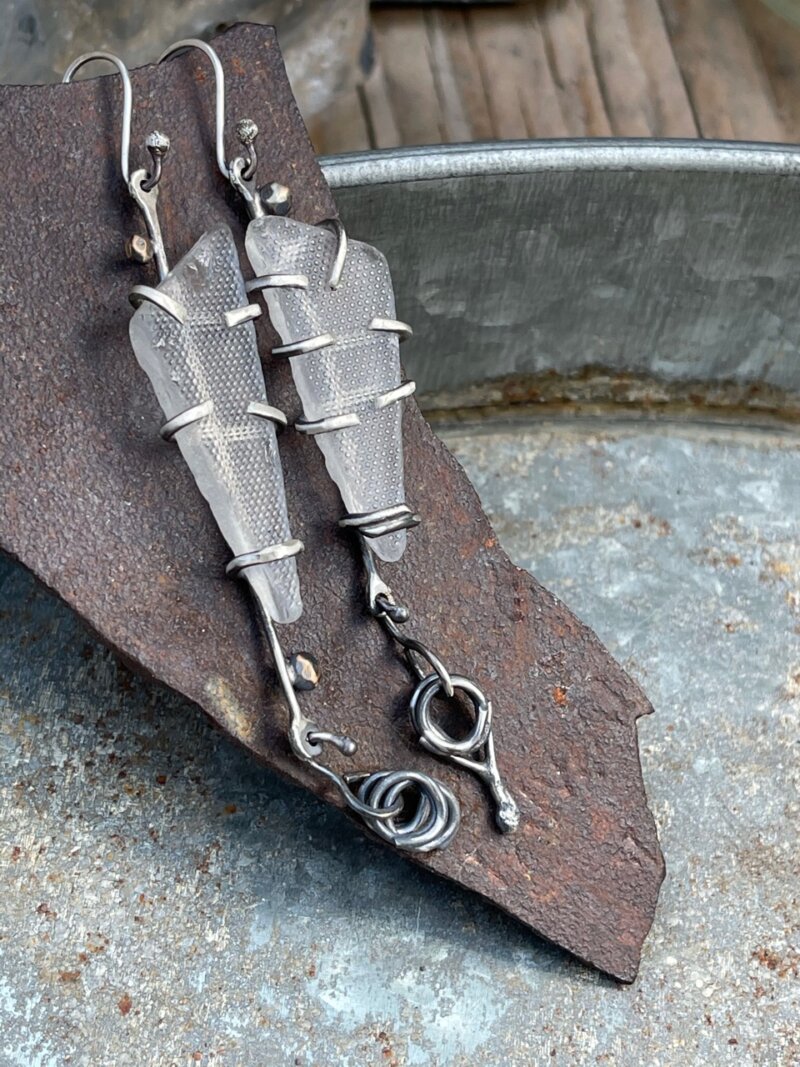 Studio Luna Verde | wabi / sabi - kinetic prong set earrings | Wednesday, February 2, 2022 | 9:00 AM - 4:30 PM
