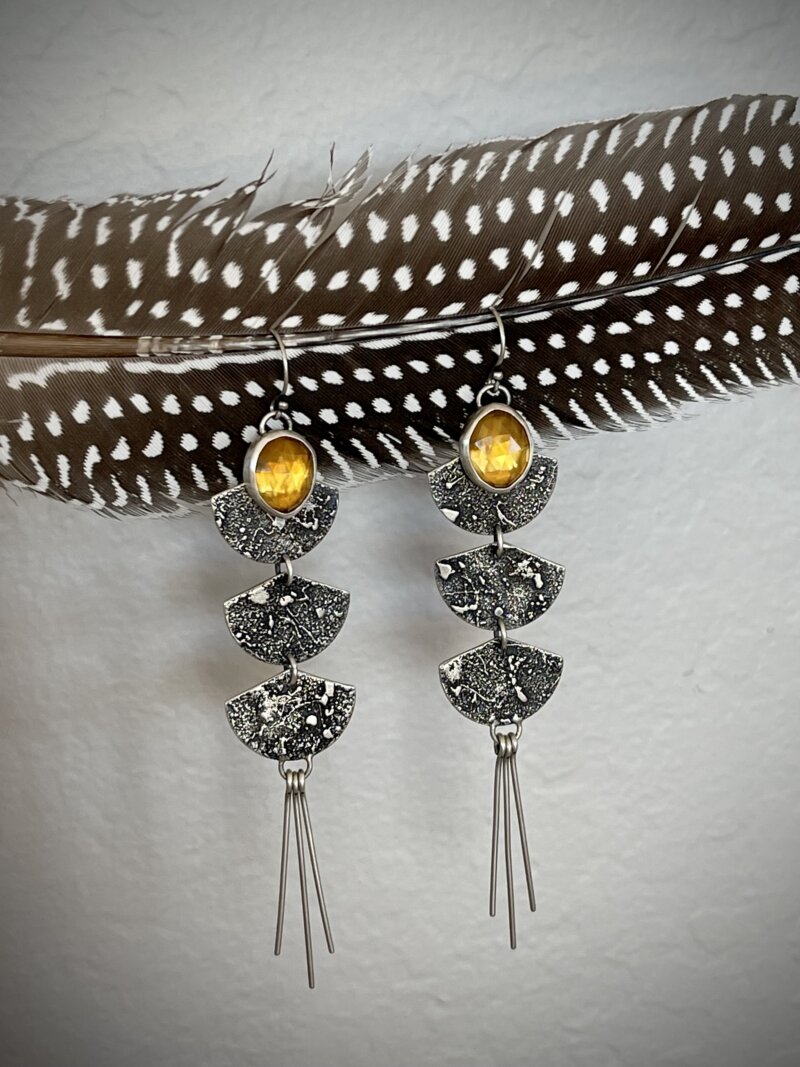 Shannon Bundschuh | Tiers for Ears: three-tiered earrings | Thursday, January 26, 2023 | 9:00 am until 4:30 pm - Image 3