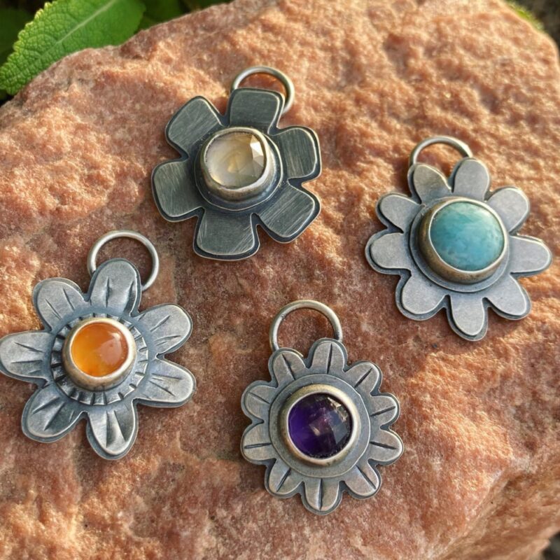 Sarah Long (Brown-Dog Studio) | Pocketful of Posies| Tuesday, February 6, 2024 | 9 am until noon