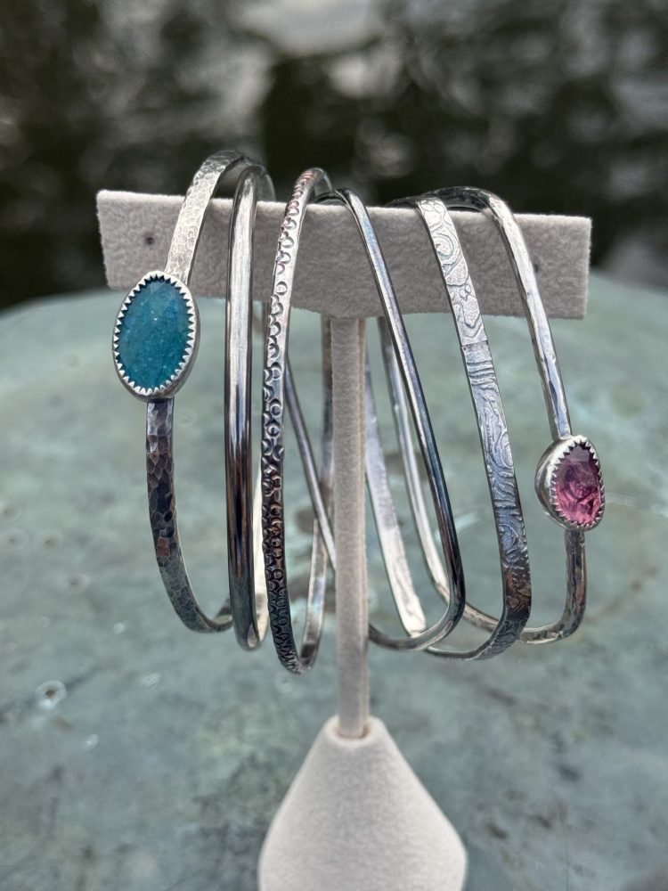 Kim Gerami | METALSMITH FOUNDATIONS | Set in Stone: Mixed Metal Bejewelled Bangles | Wednesday, February 3, 2027 | 9:00 pm - 4:00 pm